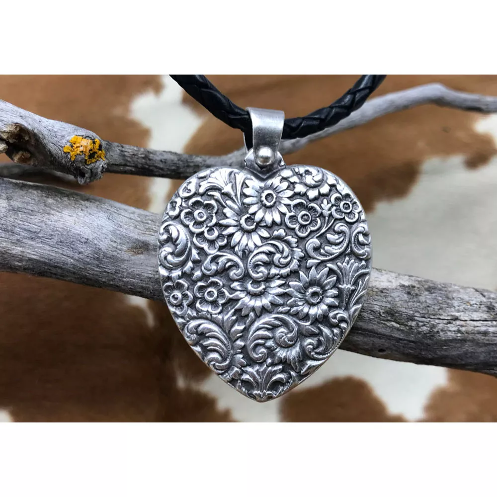 Pendentif Coeur Ciselé – Image 2