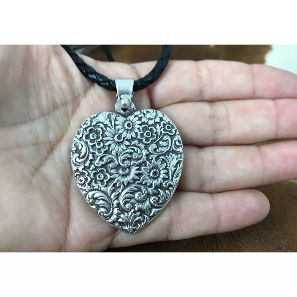 Pendentif Coeur Ciselé – Image 3